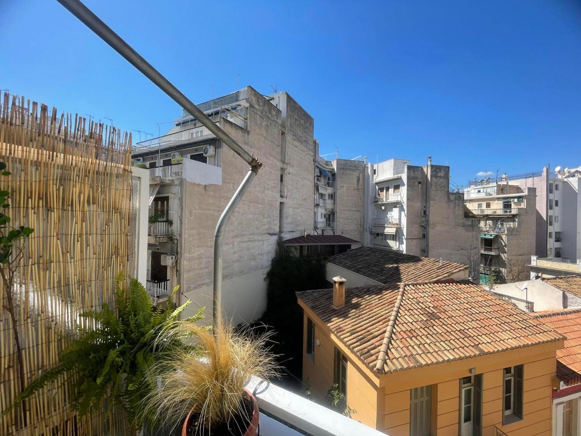 Sunny Apartment Athens