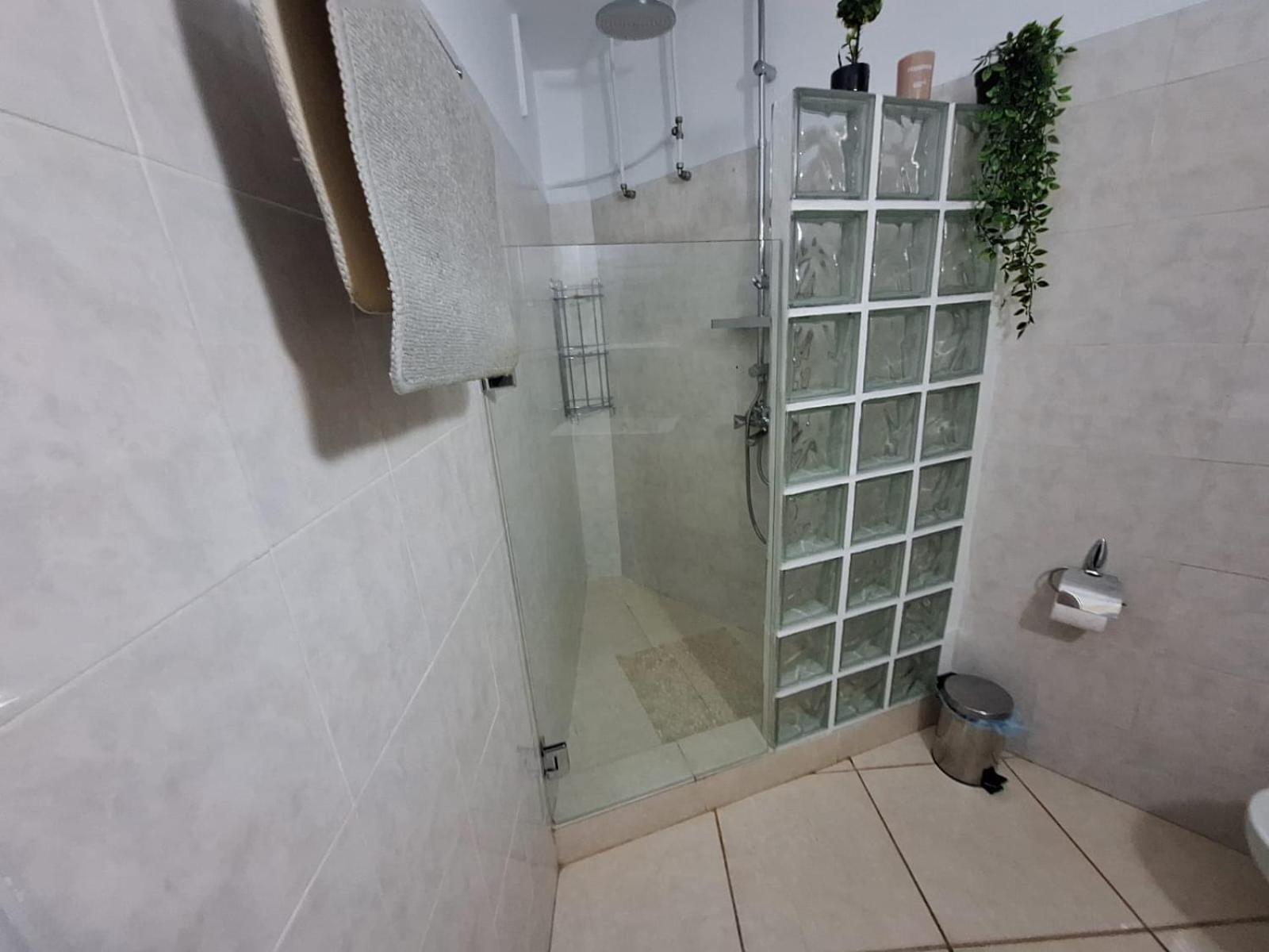 Sunny Apartment Athens